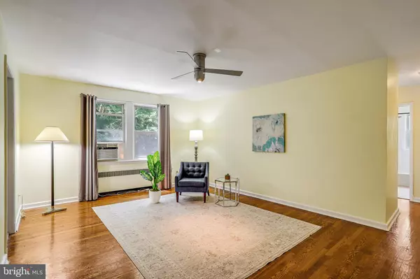Washington, DC 20007,4004 BEECHER ST NW #304