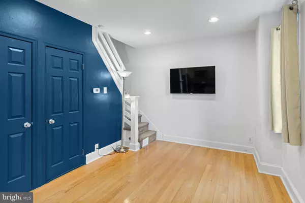 Philadelphia, PA 19146,2700-14 SOUTH ST #2714