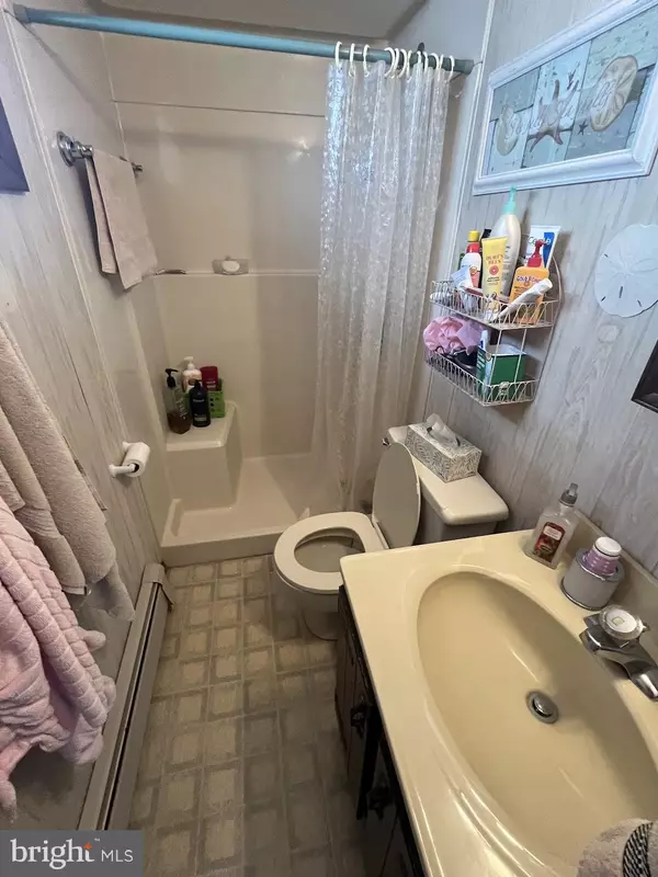 Surf City, NJ 08008,18 N 19TH ST