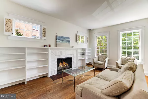 Washington, DC 20009,2015 ALLEN PL NW