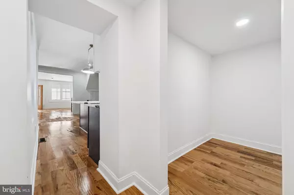 Philadelphia, PA 19145,1634 S 23RD ST