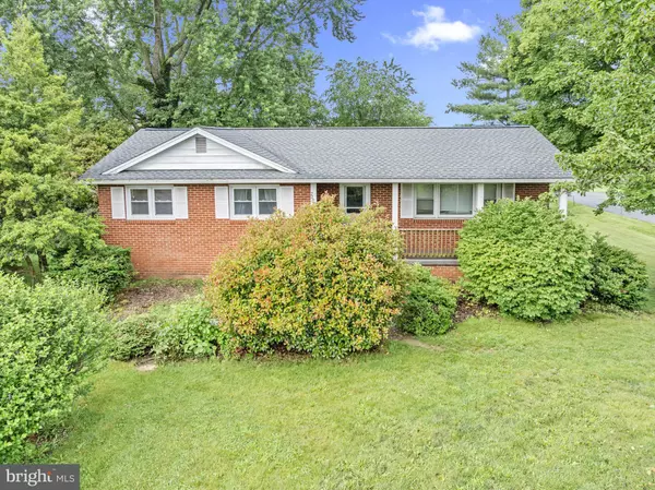 22286 SENEDO RD, Edinburg, VA 22824