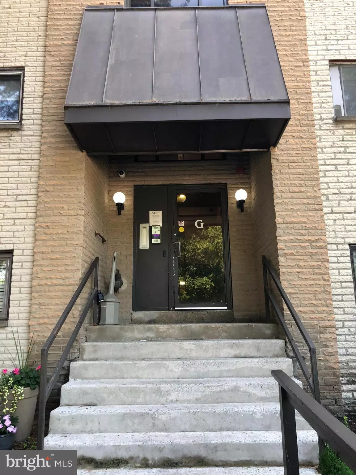 Havertown, PA 19083,400 GLENDALE RD #G-13
