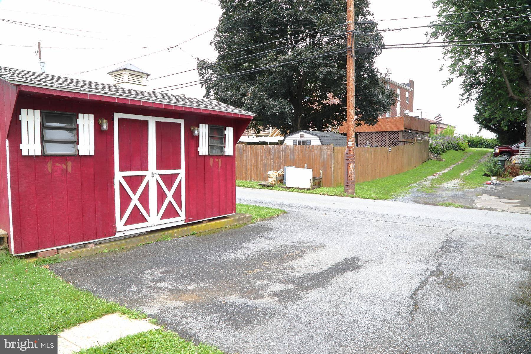 Lancaster, PA 17602,1145 JAMAICA RD