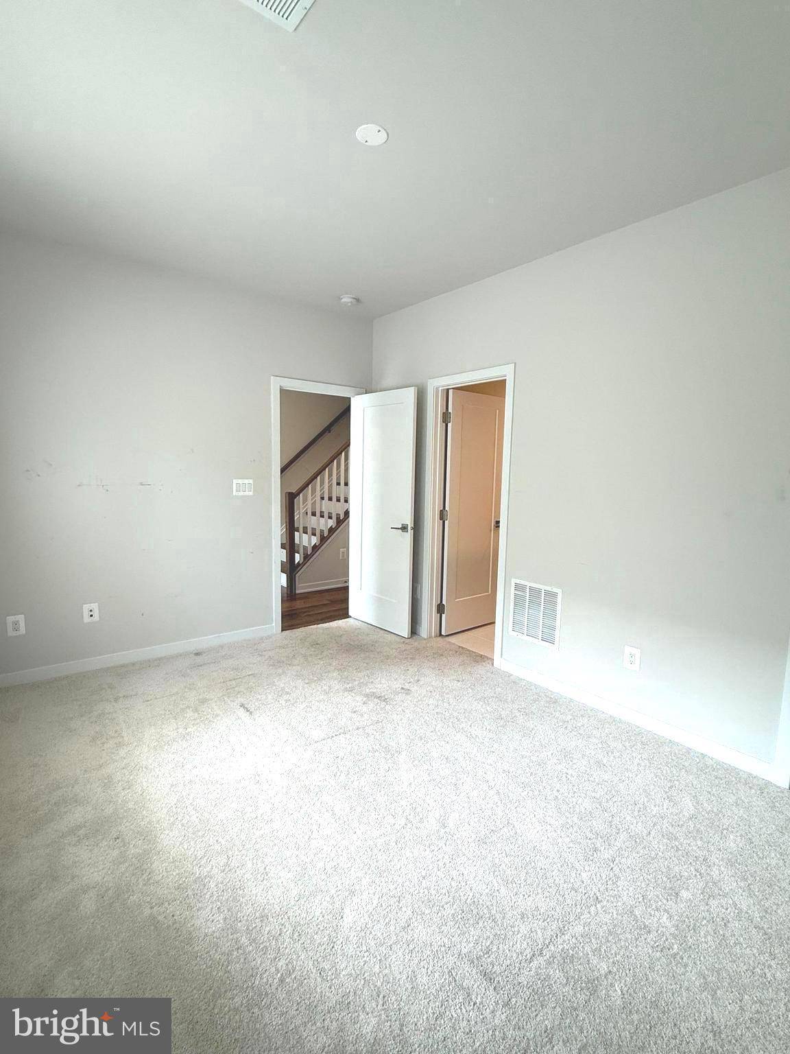 Chantilly, VA 20151,4611 QUINNS MILL WAY