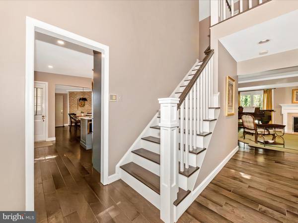 Gaithersburg, MD 20878,213 MIDSUMMER CIR
