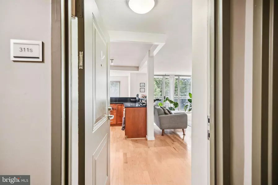 7333 NEW HAMPSHIRE AVE #311 S, Takoma Park, MD 20912