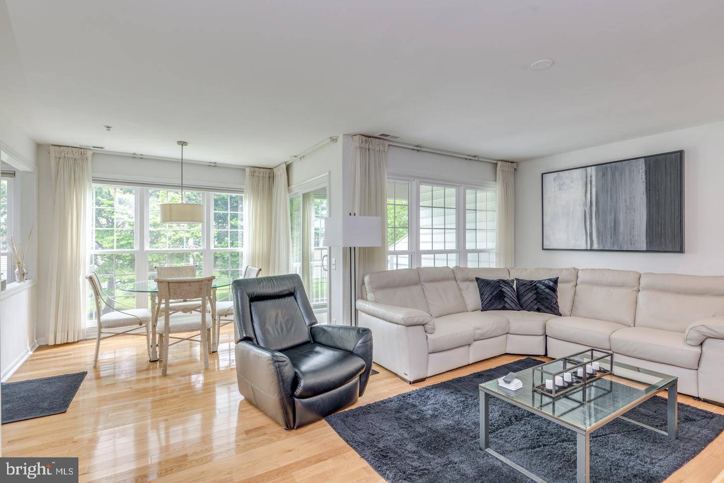 Delran, NJ 08075,146 ROSEBAY CT