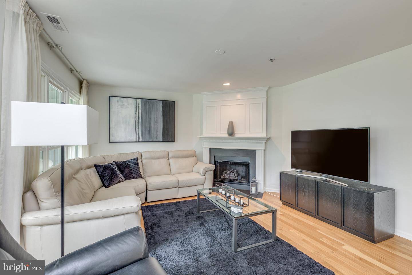 Delran, NJ 08075,146 ROSEBAY CT
