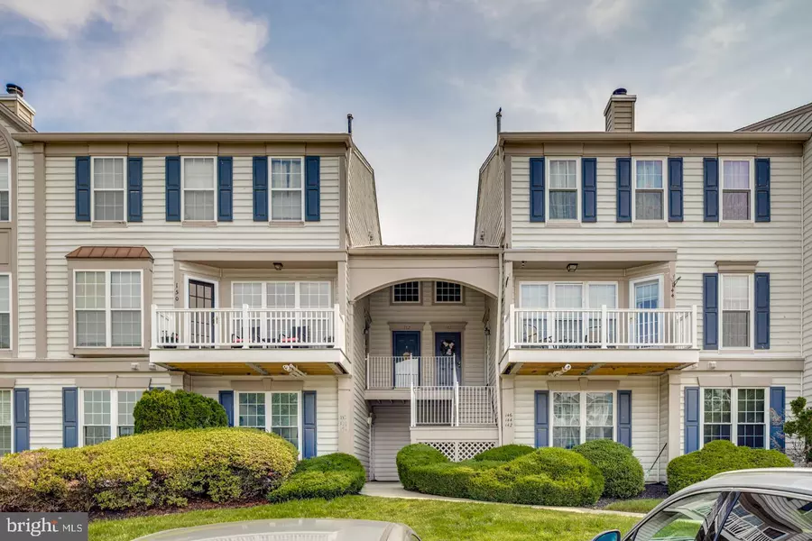 146 ROSEBAY CT, Delran, NJ 08075