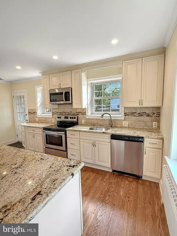 Lansdale, PA 19446,404 N WALES RD