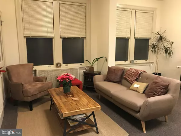 Lancaster, PA 17602,130 E CHESTNUT ST