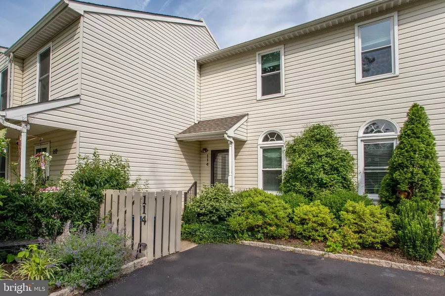 114 PIPERS PL, Chalfont, PA 18914