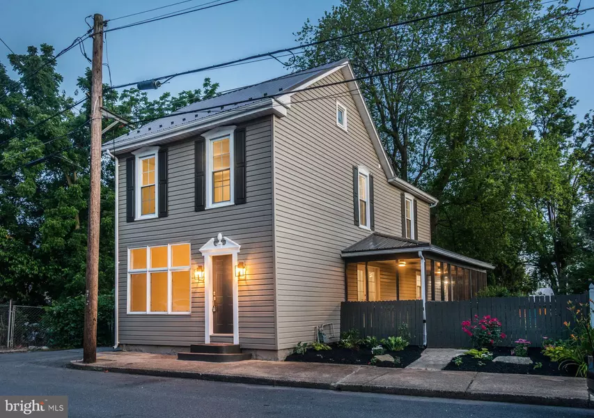 122 WEST NORTH STREET, Waynesboro, PA 17268