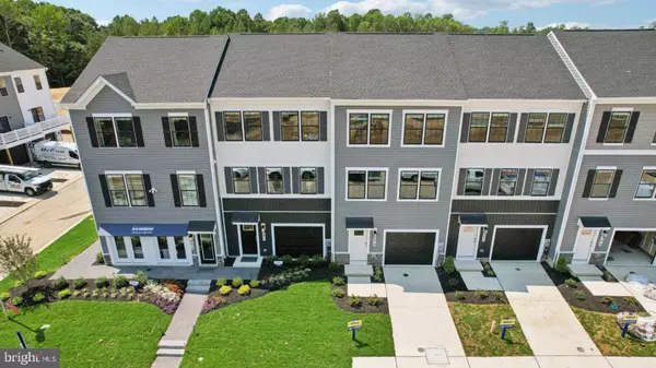 La Plata, MD 20646,466 STILL FEATHER AVE