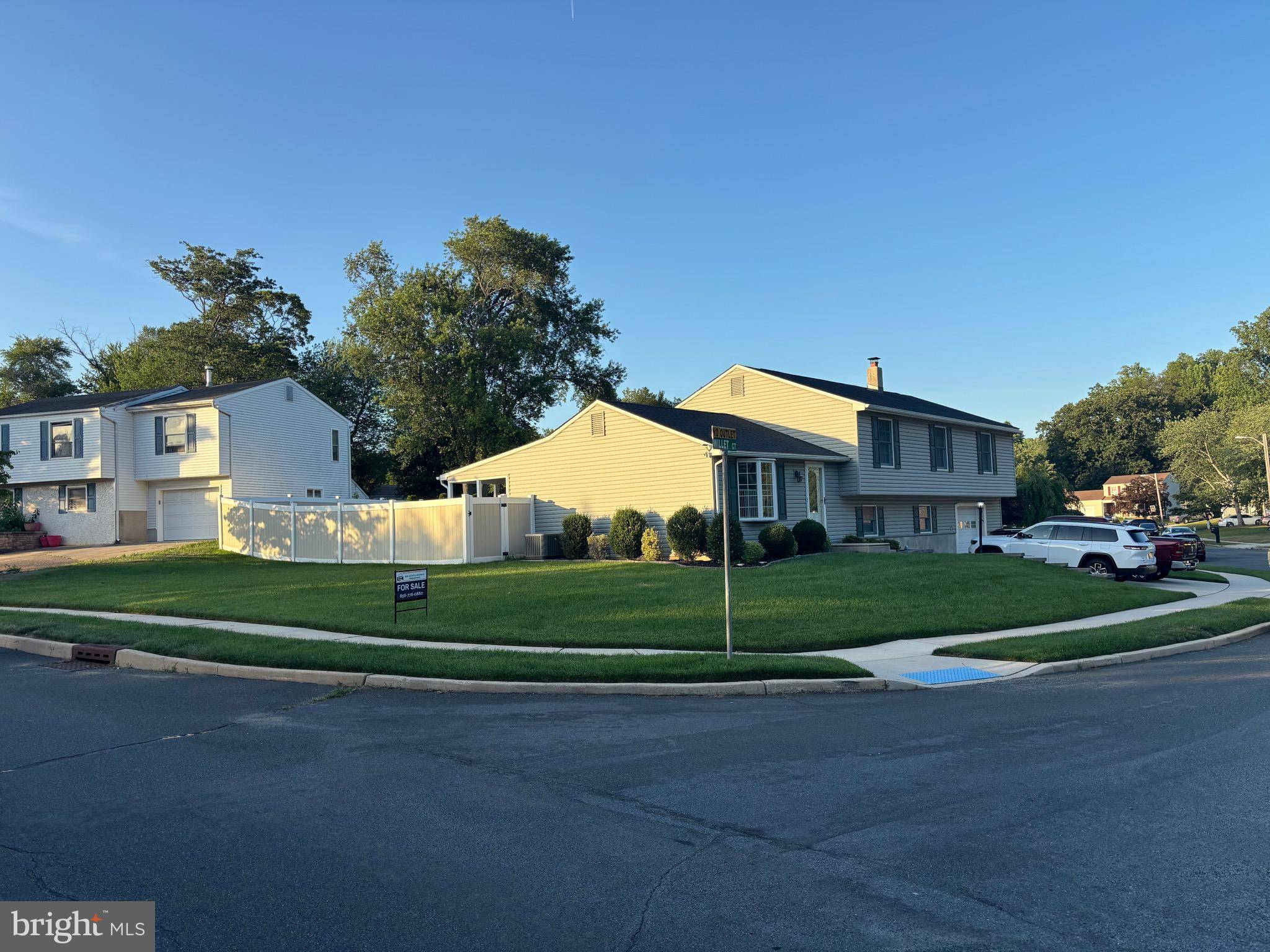 Sicklerville, NJ 08081,27 DUNLIN WAY