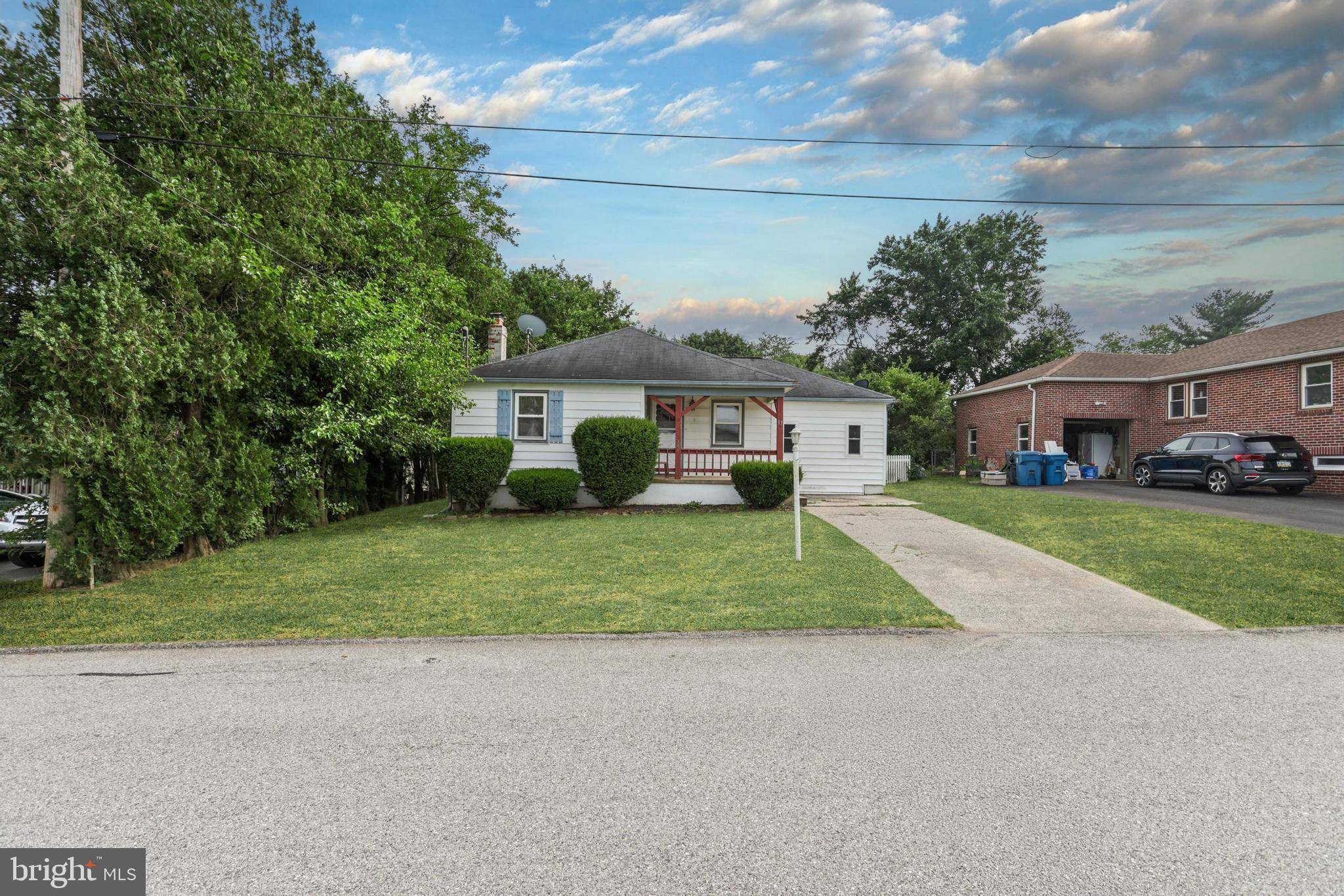 Windsor, PA 17366,17 SCHOOLHOUSE LN
