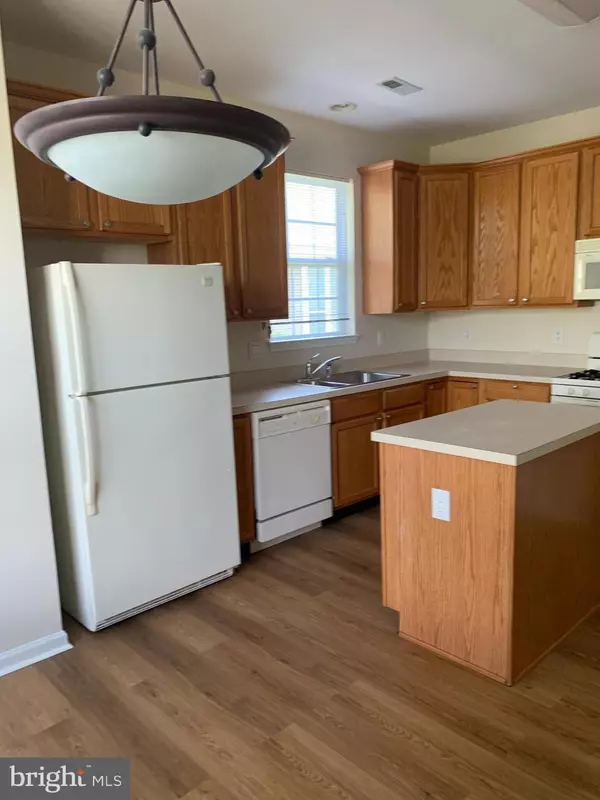 Hainesport, NJ 08036,207 DEVON LN