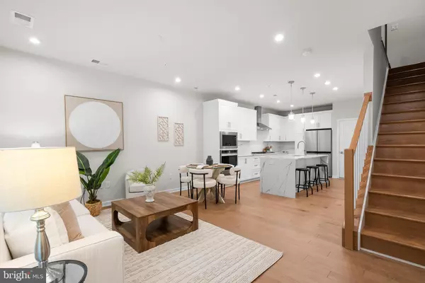 Mclean, VA 22102,7406 BACKETT WOOD TER #803
