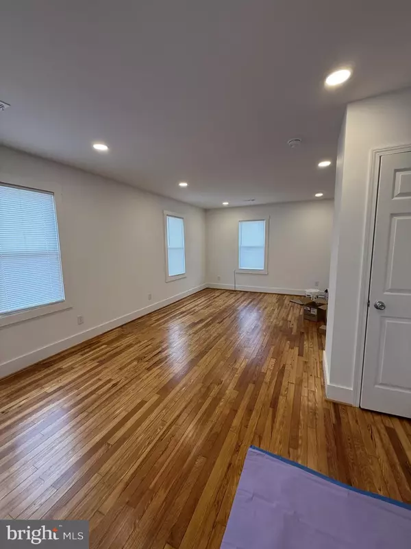 Fredericksburg, VA 22401,618 WOLFE ST #B