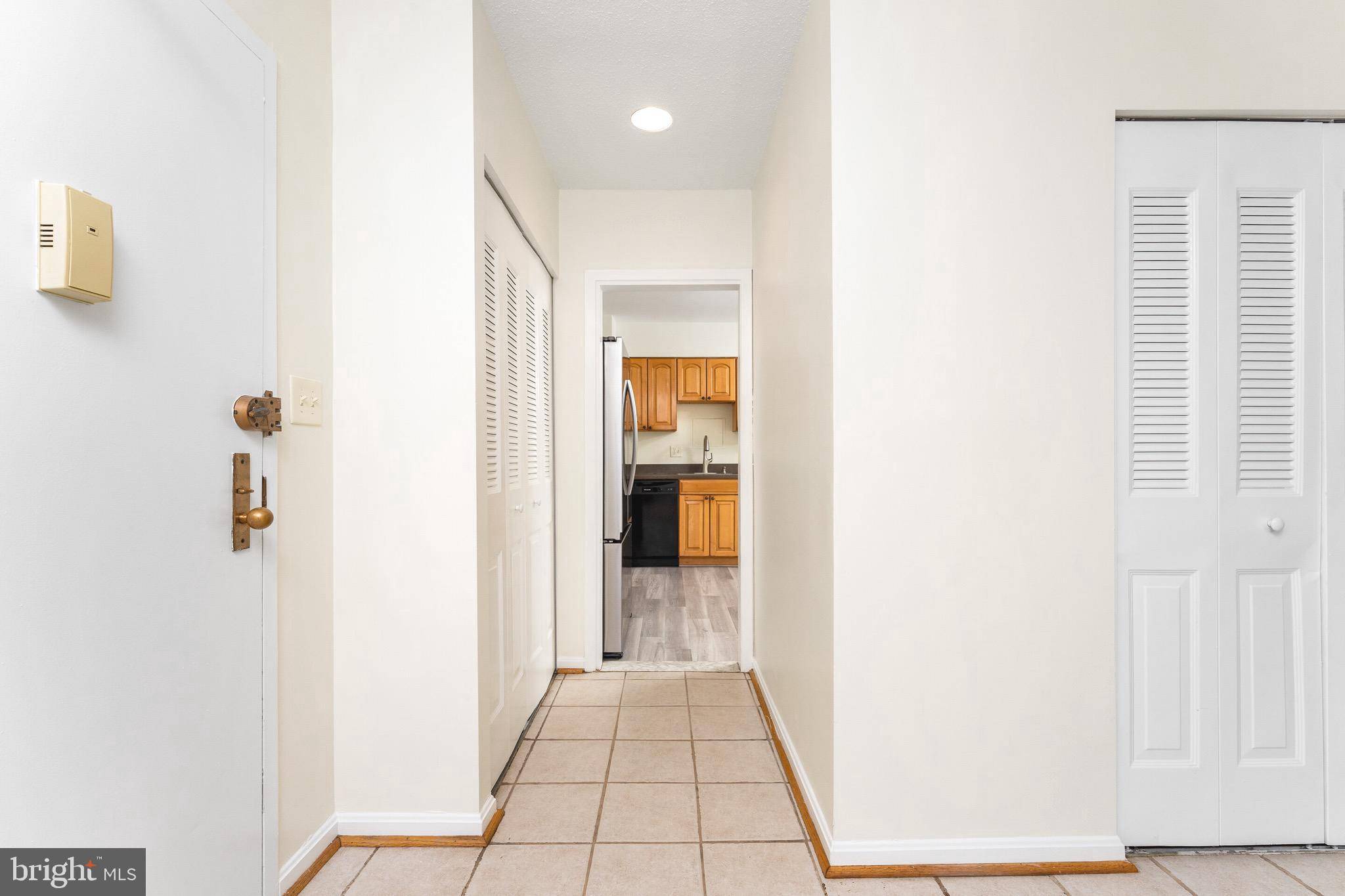 Falls Church, VA 22041,3713 S GEORGE MASON DR #T5