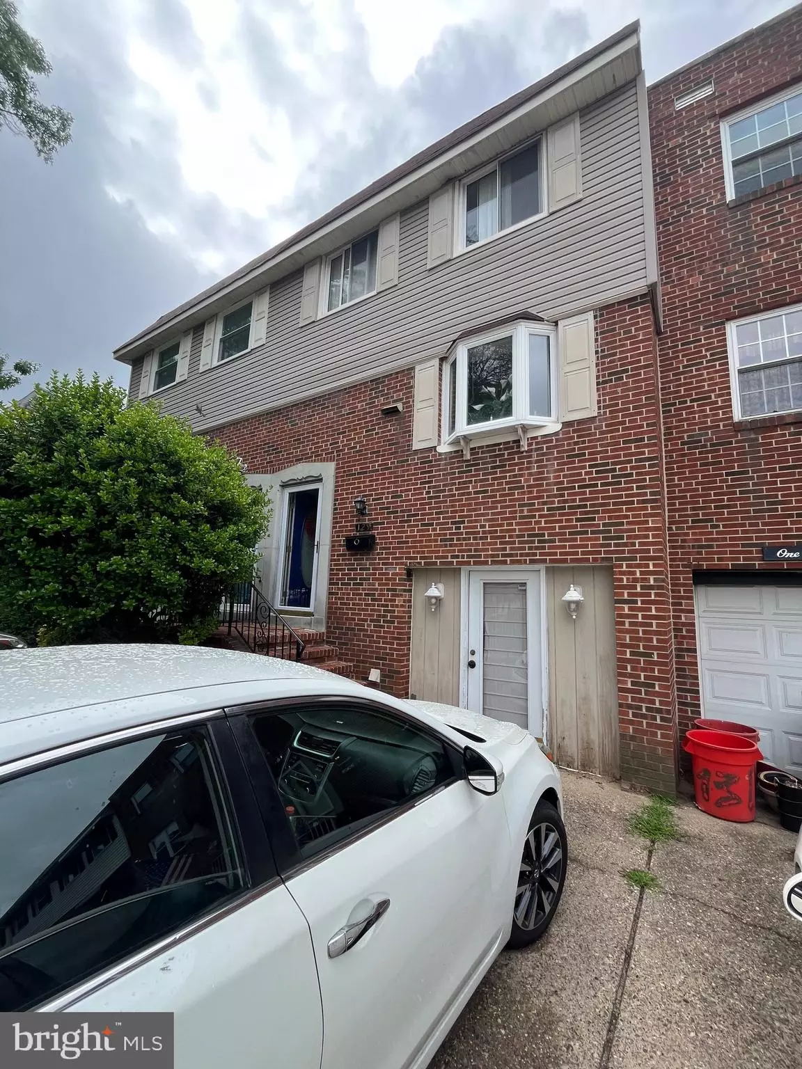 Stratford, NJ 08084,129 LAUREBA AVE