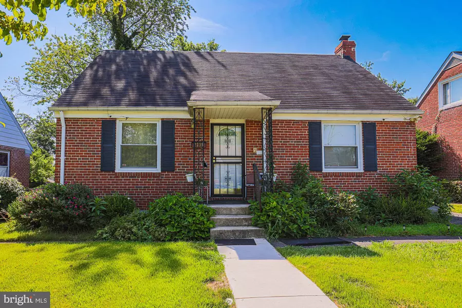 3735 SYLVAN DR, Baltimore, MD 21207