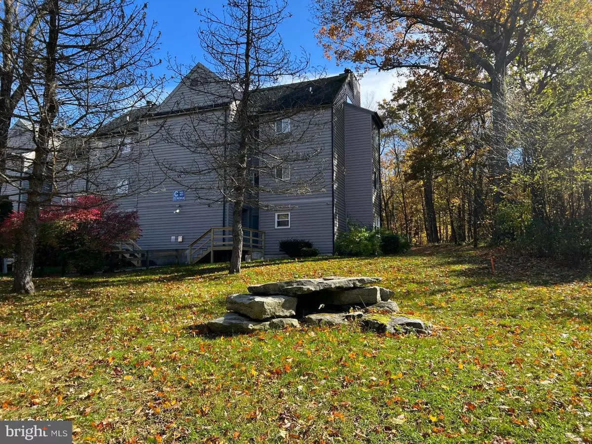 Claysburg, PA 16625,215 E VALLEY POINT LN #C101