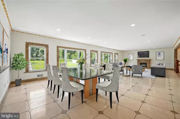 Mclean, VA 22101,1712 BRIAR RIDGE RD