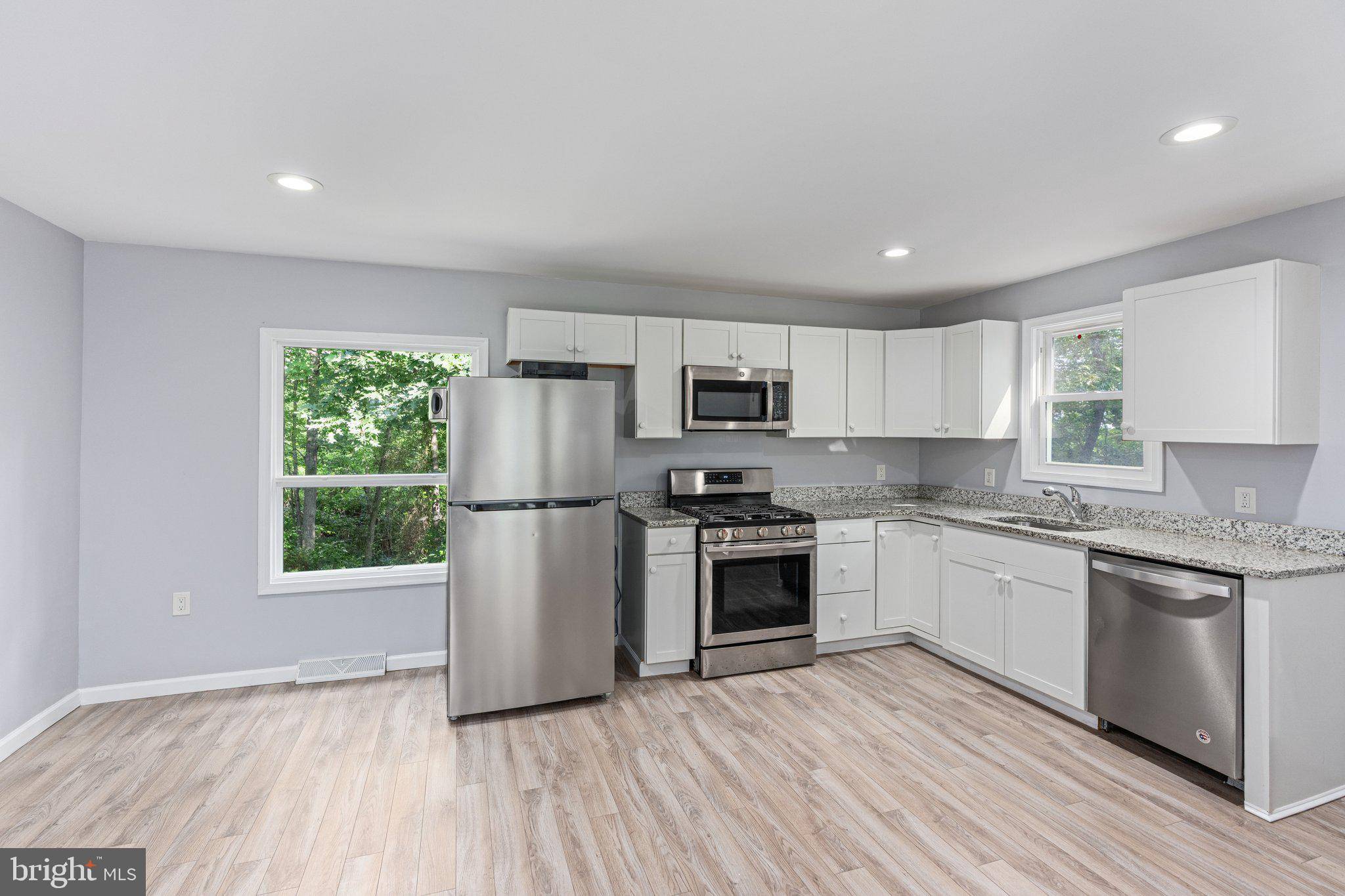 Scranton, PA 18505,102 FLORIDA AVE