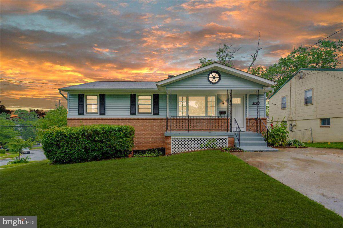 Lanham, MD 20706,7533 DOVER LN