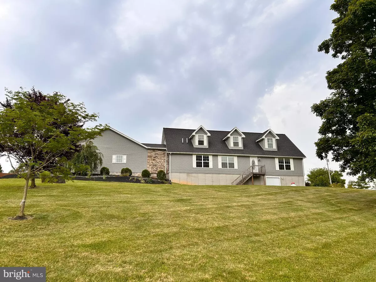 Bellefonte, PA 16823,104 FOX TAIL LN