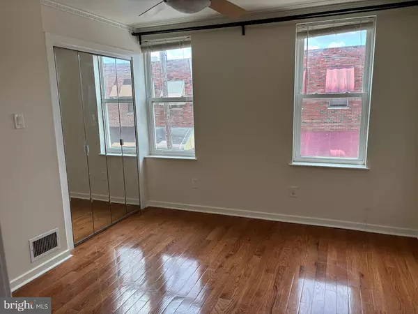 Philadelphia, PA 19148,2515 S SARTAIN ST