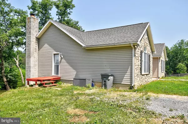 Winchester, VA 22603,121 SWEETBRIAR LN