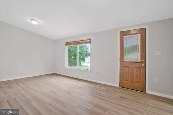 Glen Burnie, MD 21061,319 GLOUCESTER DR