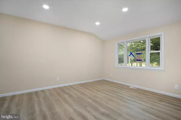West Berlin, NJ 08091,470 E TAUNTON AVE
