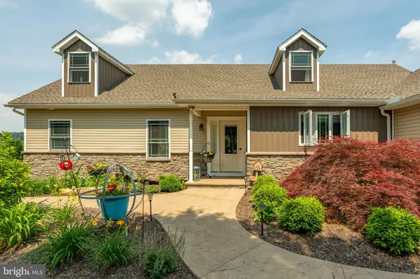 Newmanstown, PA 17073,144 HORSE HAPPY RD