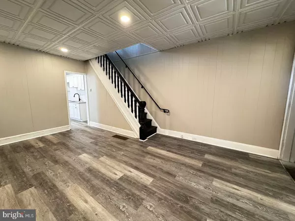 Philadelphia, PA 19132,2416 N HOLLYWOOD ST