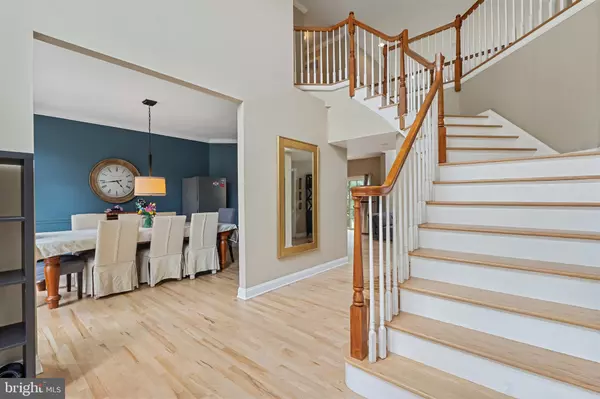 Plainsboro, NJ 08536,6 MAHOGANY CT