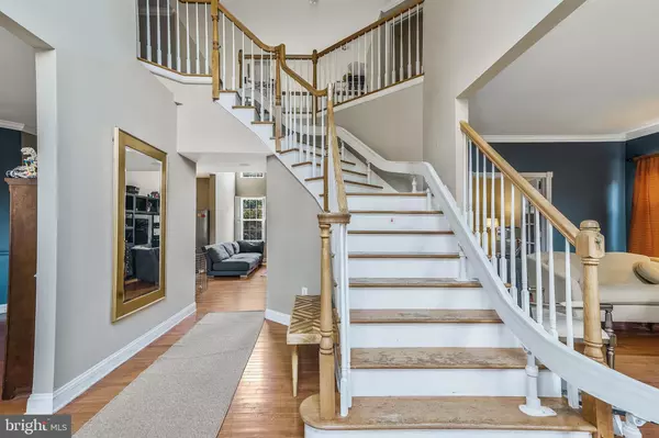 Plainsboro, NJ 08536,6 MAHOGANY CT
