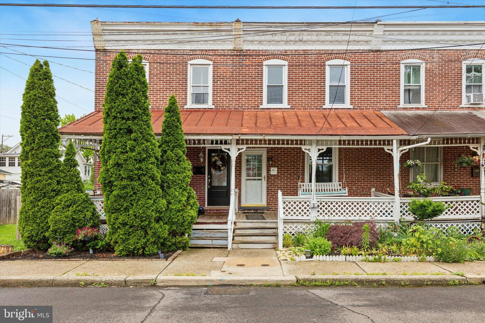 252 N 3RD ST, North Wales, PA 19454
