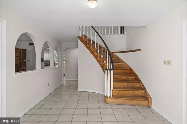 Medford, NJ 08055,3 GRAND COACH CT