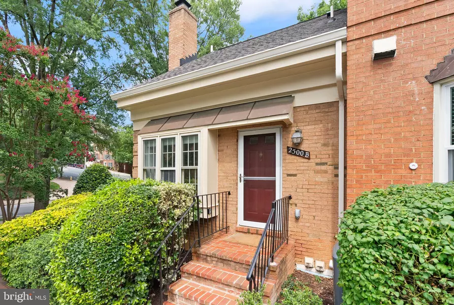 2500 FAIRFAX DR #B, Arlington, VA 22201