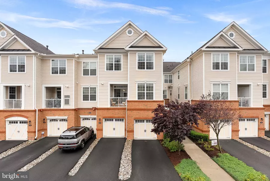 23230 MILLTOWN KNOLL SQ #106, Ashburn, VA 20148