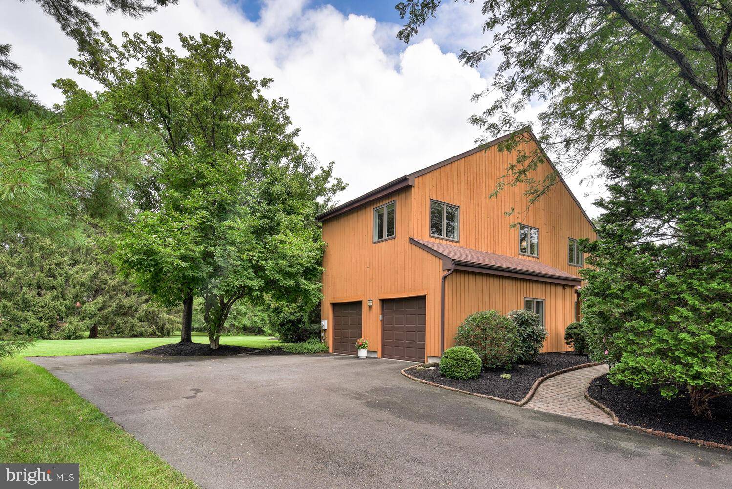 Princeton Junction, NJ 08550,6 ARNOLD DR