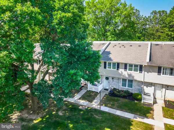 218 VILLAGE WALK #224, Exton, PA 19341