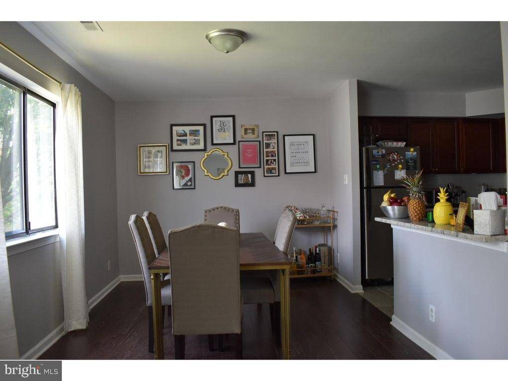 31-33 BUTTONWOOD RD, Voorhees, NJ 08043