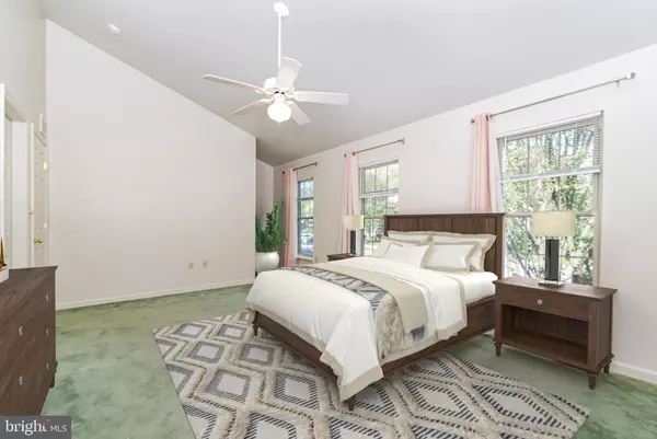 Mechanicsburg, PA 17055,356 STONEHEDGE LN