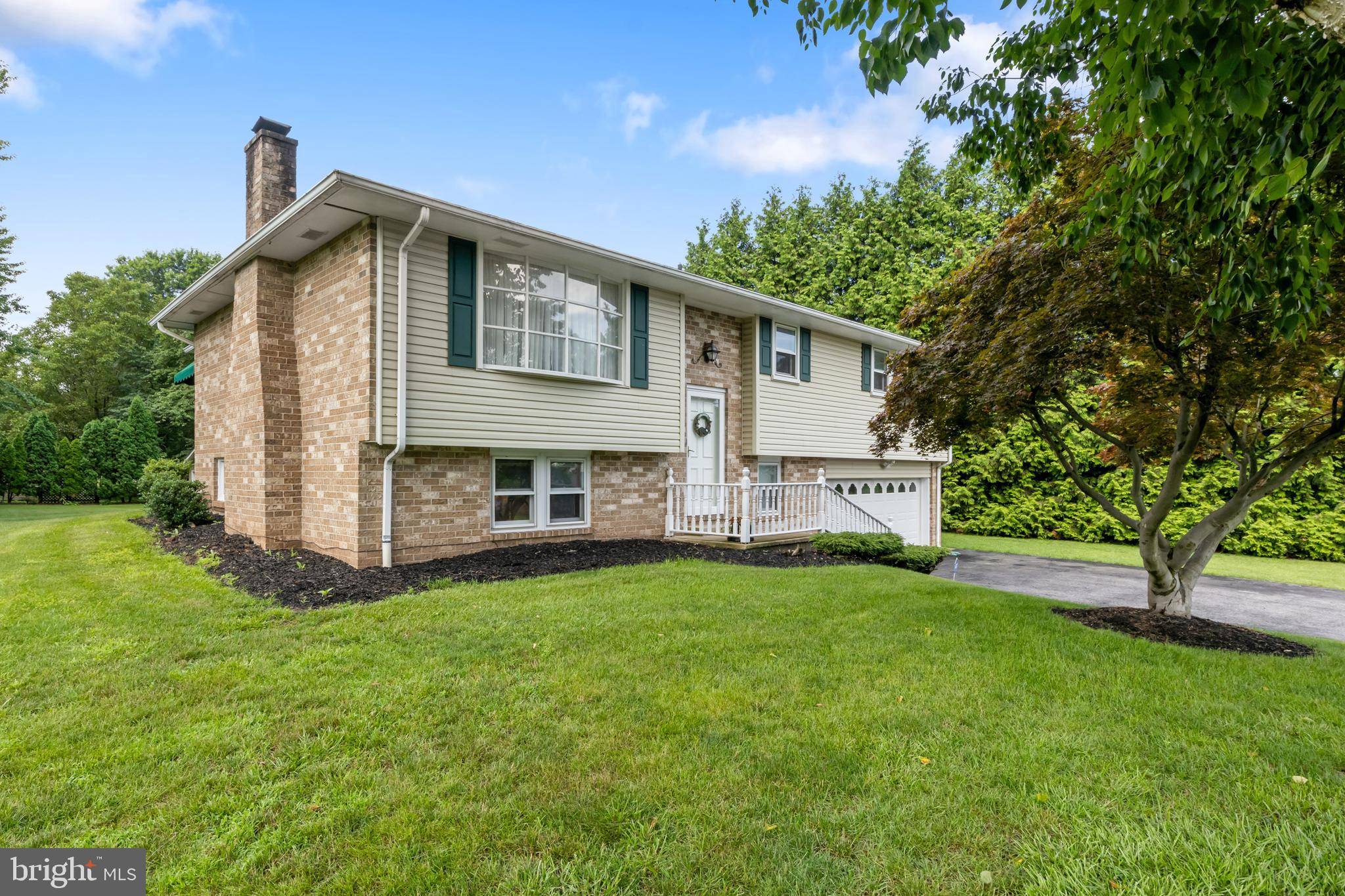 3332 GROTON LN, Dover, PA 17315