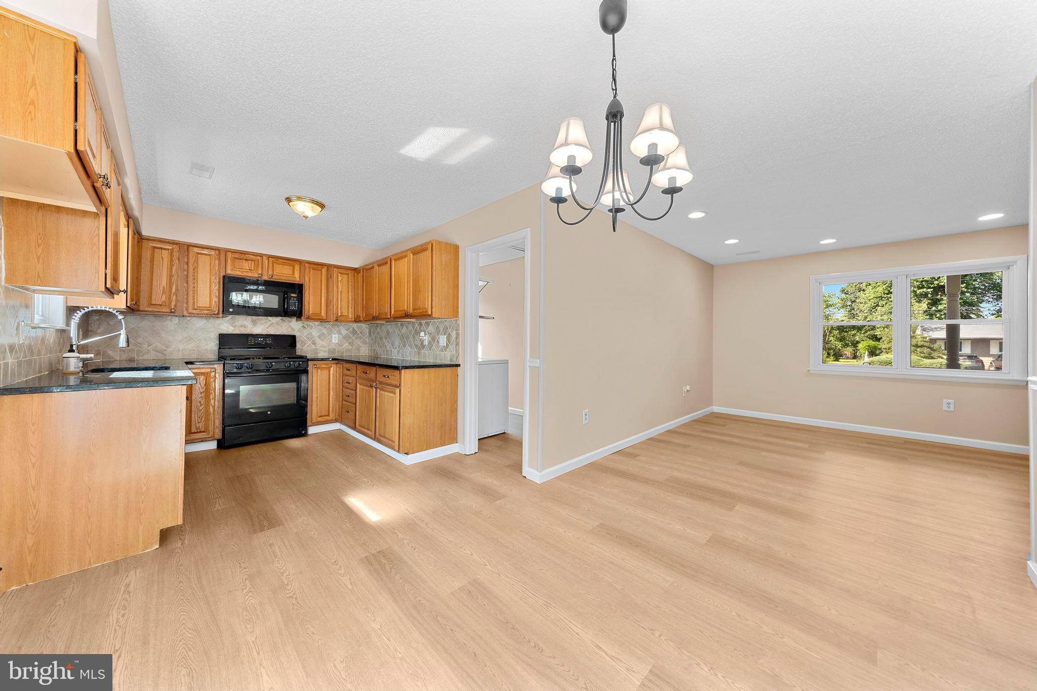 Little Egg Harbor Twp, NJ 08087,43 WALNUT ST